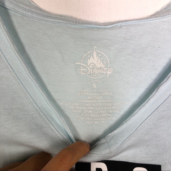 Disney Frozen Want to build a snowman tee - Picture 3 of 5